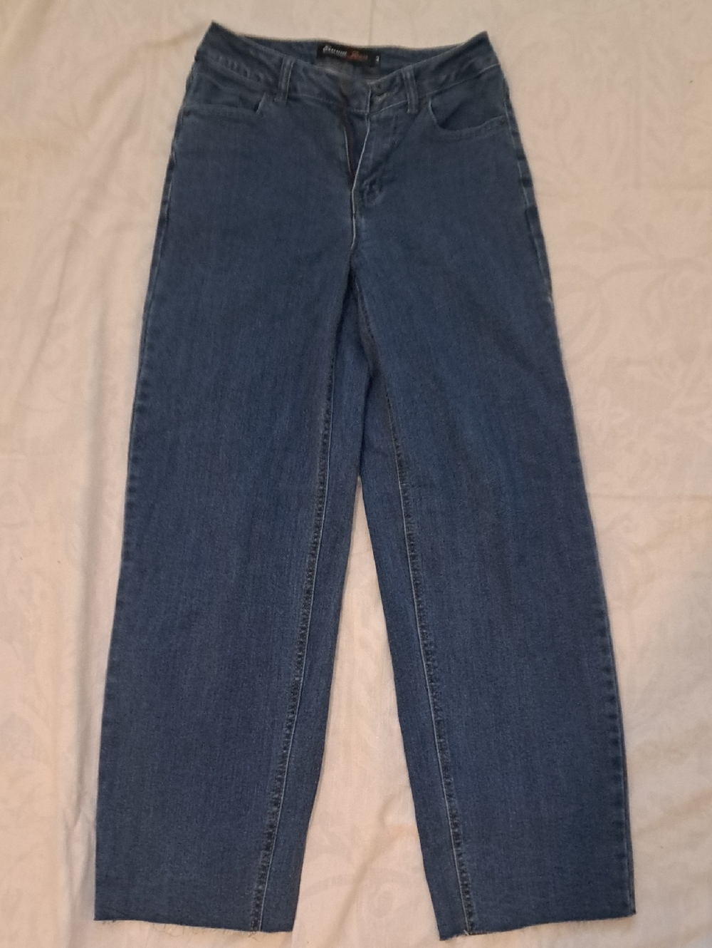 Fashion Nova Women's Blue Ankle Crop Mom Jeans